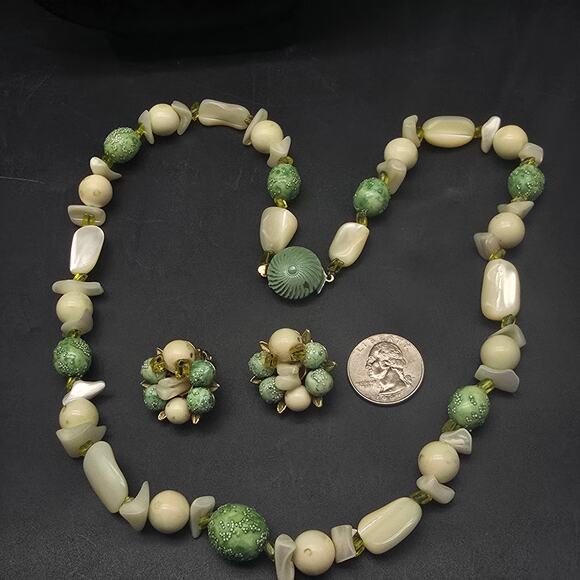 Arthur Pepper Green Beige Necklace Earrings Set Clip On Vintage Jewelry - Picture 3 of 11